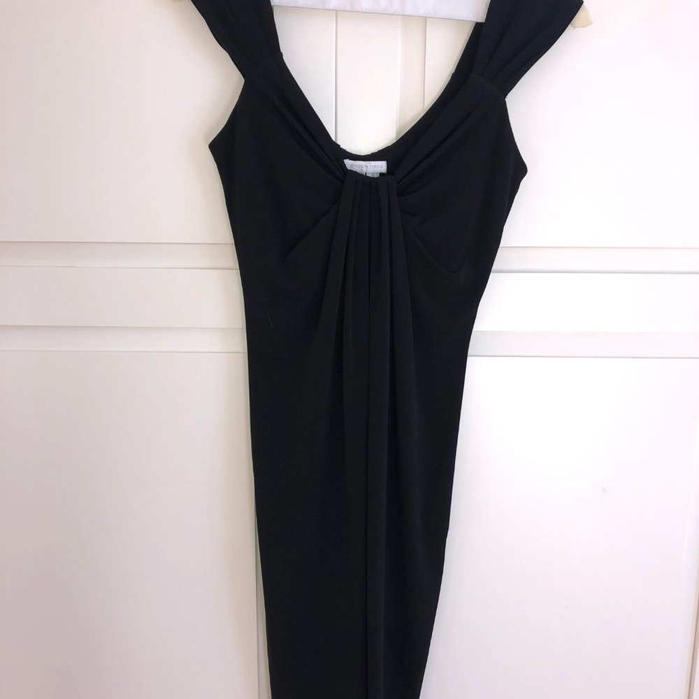 Black Sleeveless dress